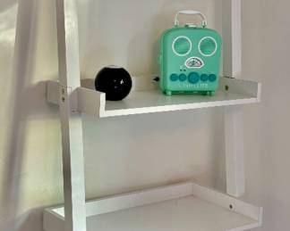 Leaning Bookshelf