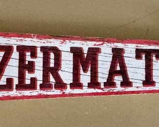 Zermatt Wood Arrow