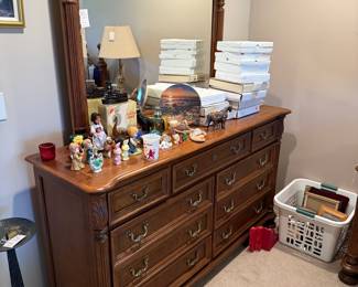 Vintage Oak 9-Drawer Dresser with Mirror