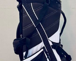 Taylor Made Golf Bag & Callaway Golf Clubs