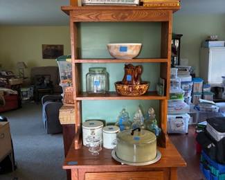 Possum belly cabinet, pyrex bowls, vintage kitchenware
