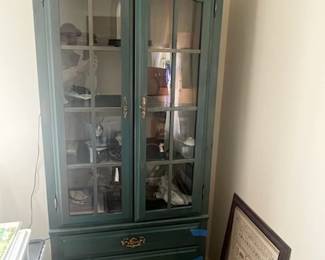 Curio cabinet with drawers (1 of 2 bedroom set pieces)