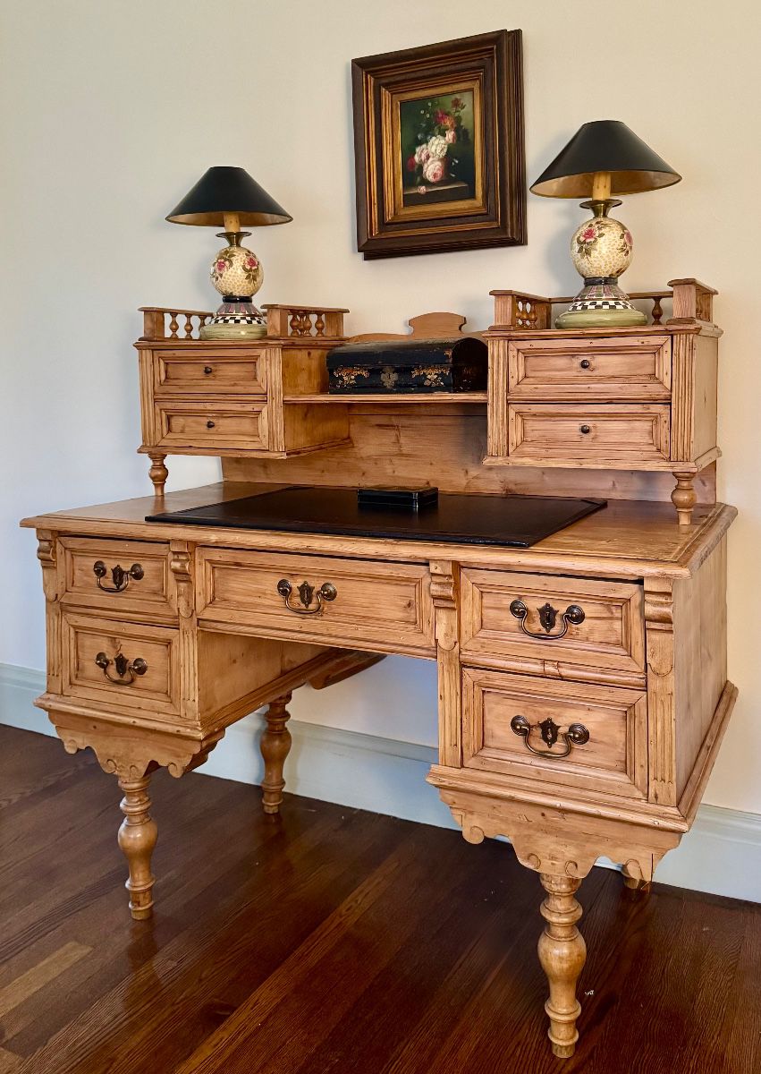 Pine Desk with Removable Top 