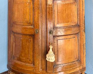 French Louis XIV Corner Cabinet