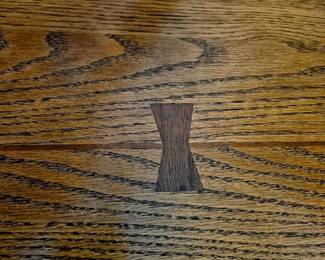 Pegged table top