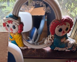 Raggedy Ann and Andy Molded Plastic Mirror (Vintage)