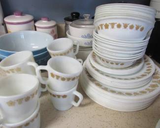 Corelle classic Butterfly Gold