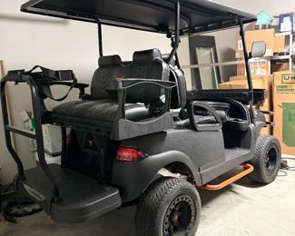 CHANTAL'S PROMOTES AN AWESOME ESTATE SALE IN LEANDER