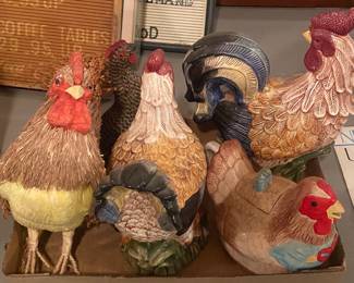 Hen and Rooster Figures