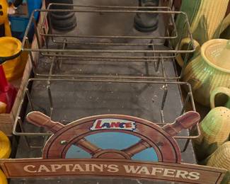 Lance Captain's Wafers Store Display (Cardboard Front)