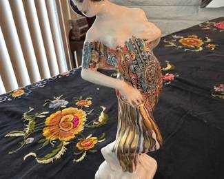 KPM Flapper Fiqurine