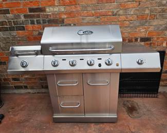 Char Broil Grill Excellent condition 