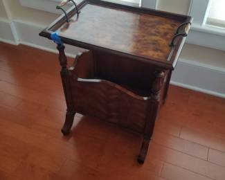 Butler's tray table/magazine rack