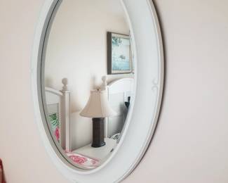 Wall mirror
