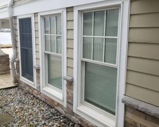Double-hung windows