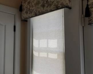 Window valances & blinds