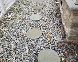 Circular stepping stones