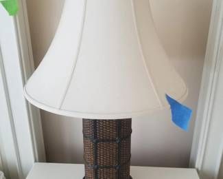 Table lamp