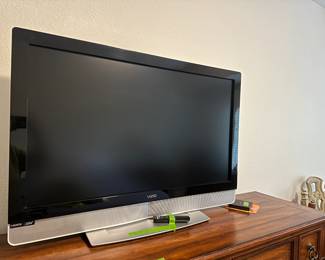 Vizio VX42K HDTV