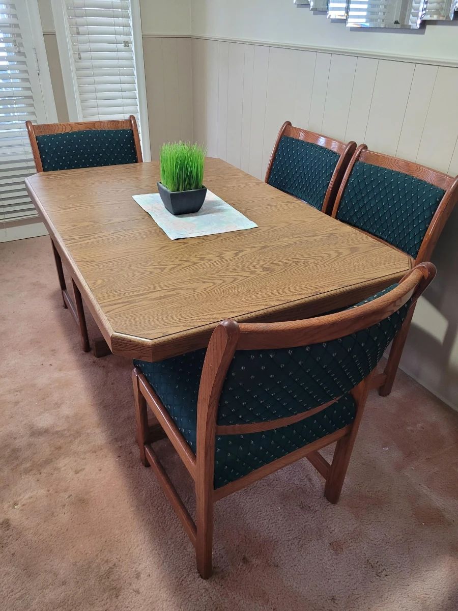 Kitchen table