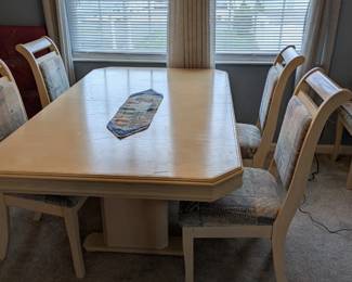 dining room table & 6 chairs