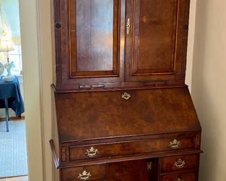18th century burled walnut bureau 