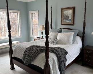 Henredon Queen Bed with 90" Posts 