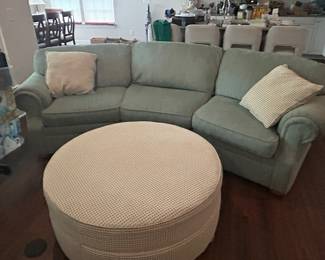Flexsteel America’s Seating Speacialist couch and ottoman set