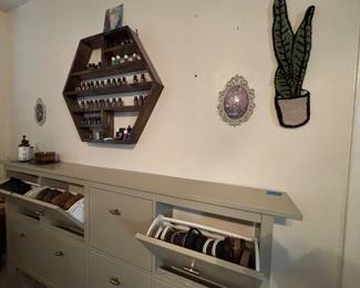 Shoe Storage, wall hangings