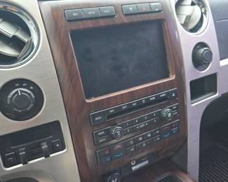 2009 Ford F150  Platinum series