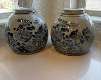 d Jingdezhen style Porcelain Jars