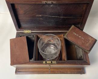 a Antique 19th Century English Fitted Tea Caddy