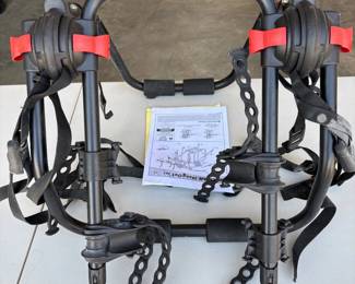 g Yakima HangOut Bike Rack