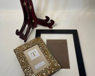 z Decorative Frames and 2 Frame Holders