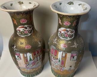 a Antique 19th Century Chinese Porcelain Vases