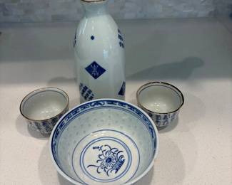 d Japanese Style Porcelain Sake Set