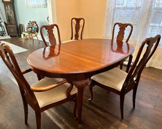 Dining table 