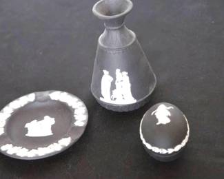 Wedgewood Black Urn, Egg  Box