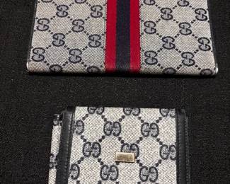 Gucci Black Flat  Small Wallets  Authenticated