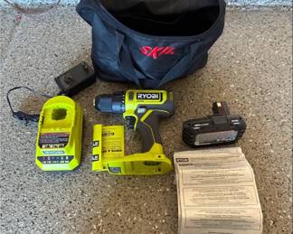 RYOBI 18V ONE DrillDriver Kit