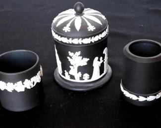 Wedgwood Black Pot  2 Cups