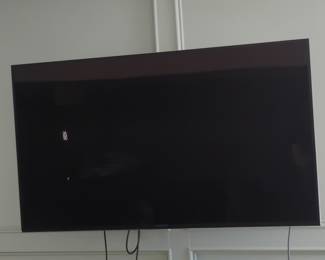 Samsung 72-inch 4K Smart TV