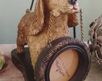 Vintage Sandicast Cocker Spaniel Figurine with "Man's Best Friend" Frame