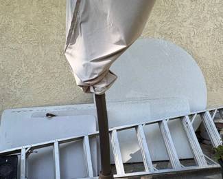 Outdoor Patio Umbrella with Base and Cover