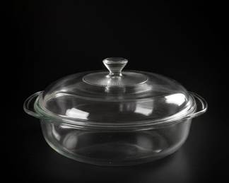 Pyrex  Casserole Dish with Lid
