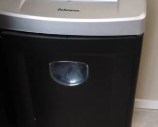 Fellowes DMC Shredder