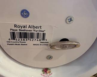 Royal Albert Old Country Roses Florist's Music Basket