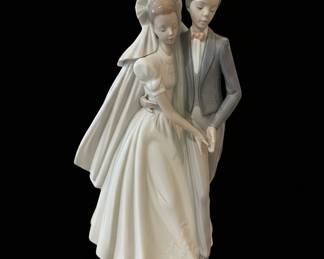 NAO Lladro Wedding Couple - Unforgettable Dance