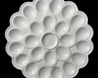 Fitz & Floyd Everyday White Flower Egg Platter