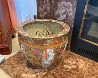 Chinese Export Porcelain Rose Medallion Fish Bowl